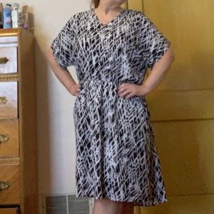 LOGO by Lori Goldstein Abstract Graphic Print black-and -white Pop on dress XL